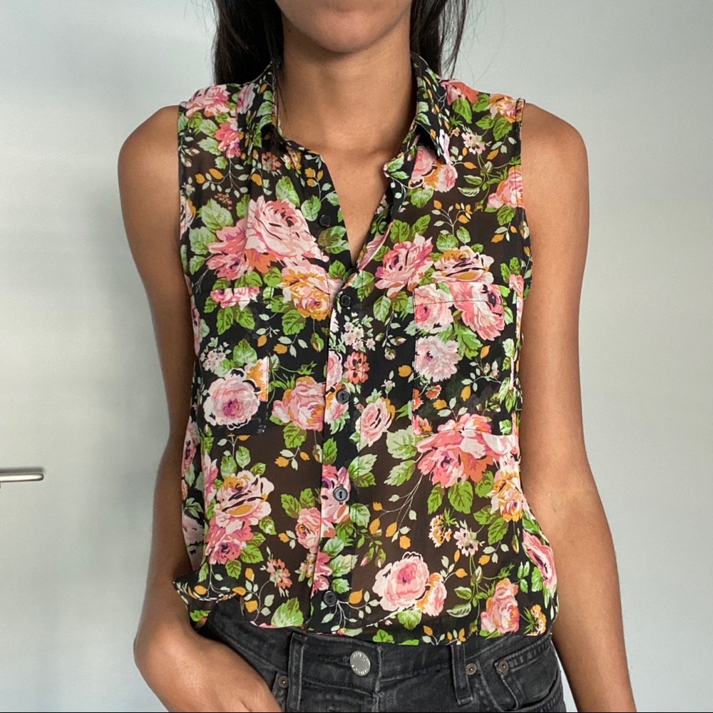 Small Forever 21 floral button-up blouse